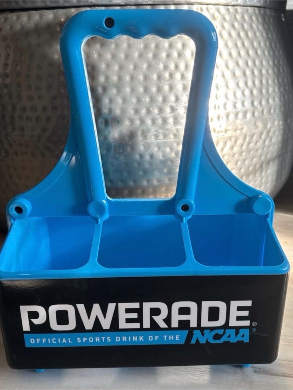 POWERADE Blue Plastic Drink Carrier